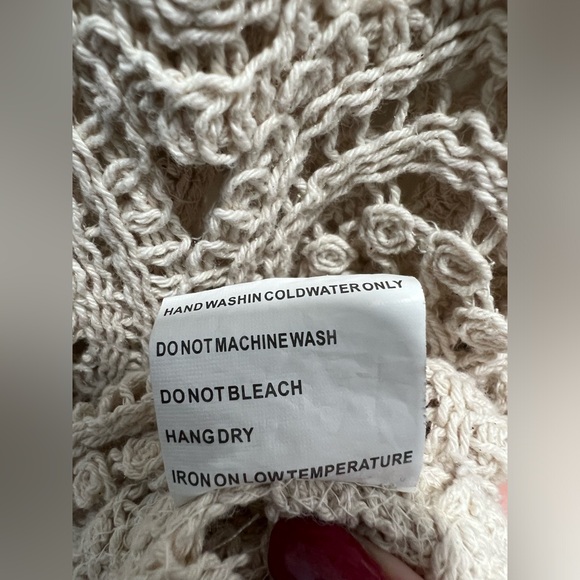 SOLITAIRE Cream Crochet Knit Ruffle Sleeve Boho Festival Sweater SZ LARGE Used - Picture 7 of 7